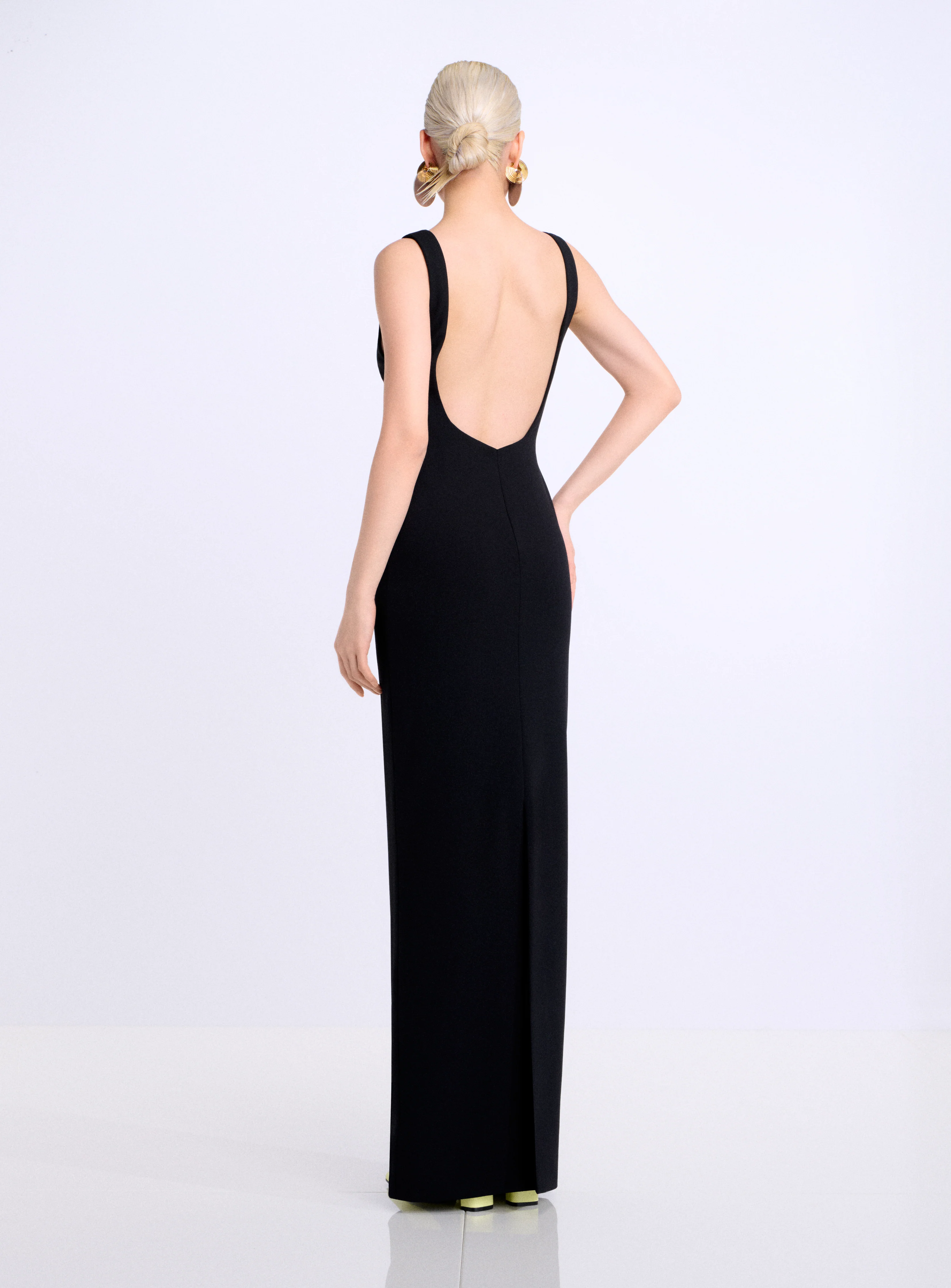 The Aneila Maxi Dress in Black - Image 3