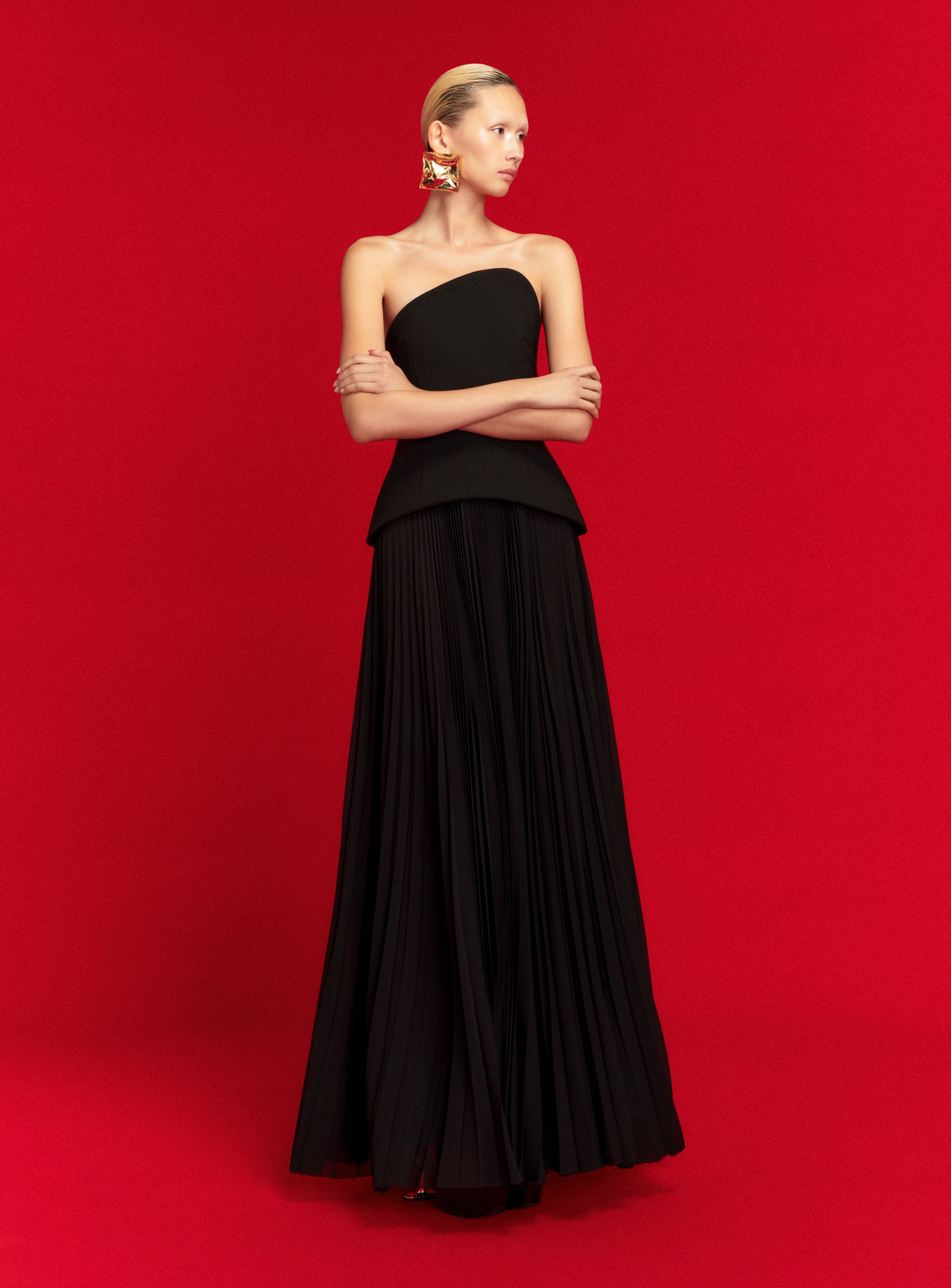 The Britt Maxi Dress in Black - Image 4