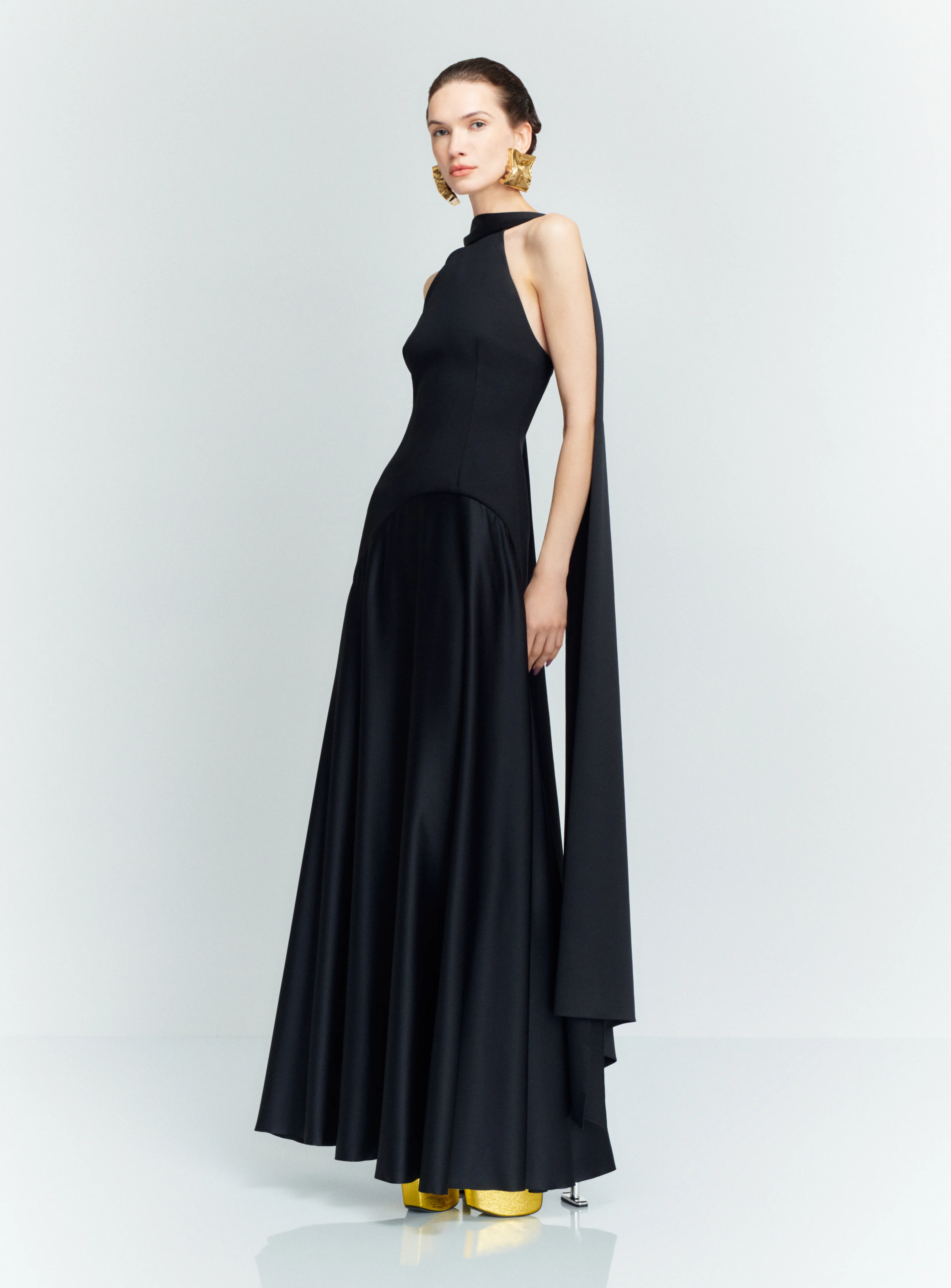 The Cece Maxi Dress in Black - Image 2