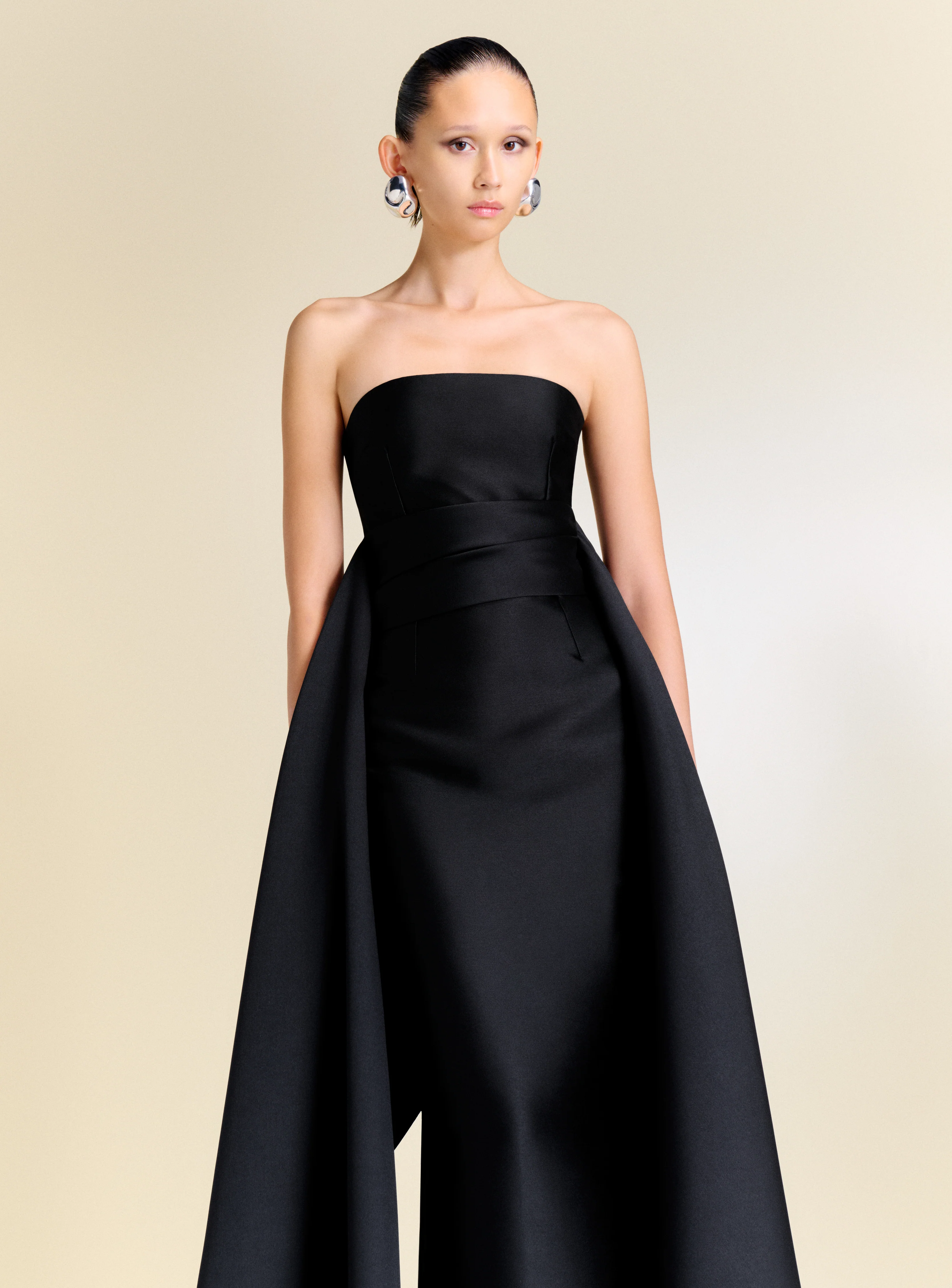 The Elara Maxi Dress in Black - Image 2
