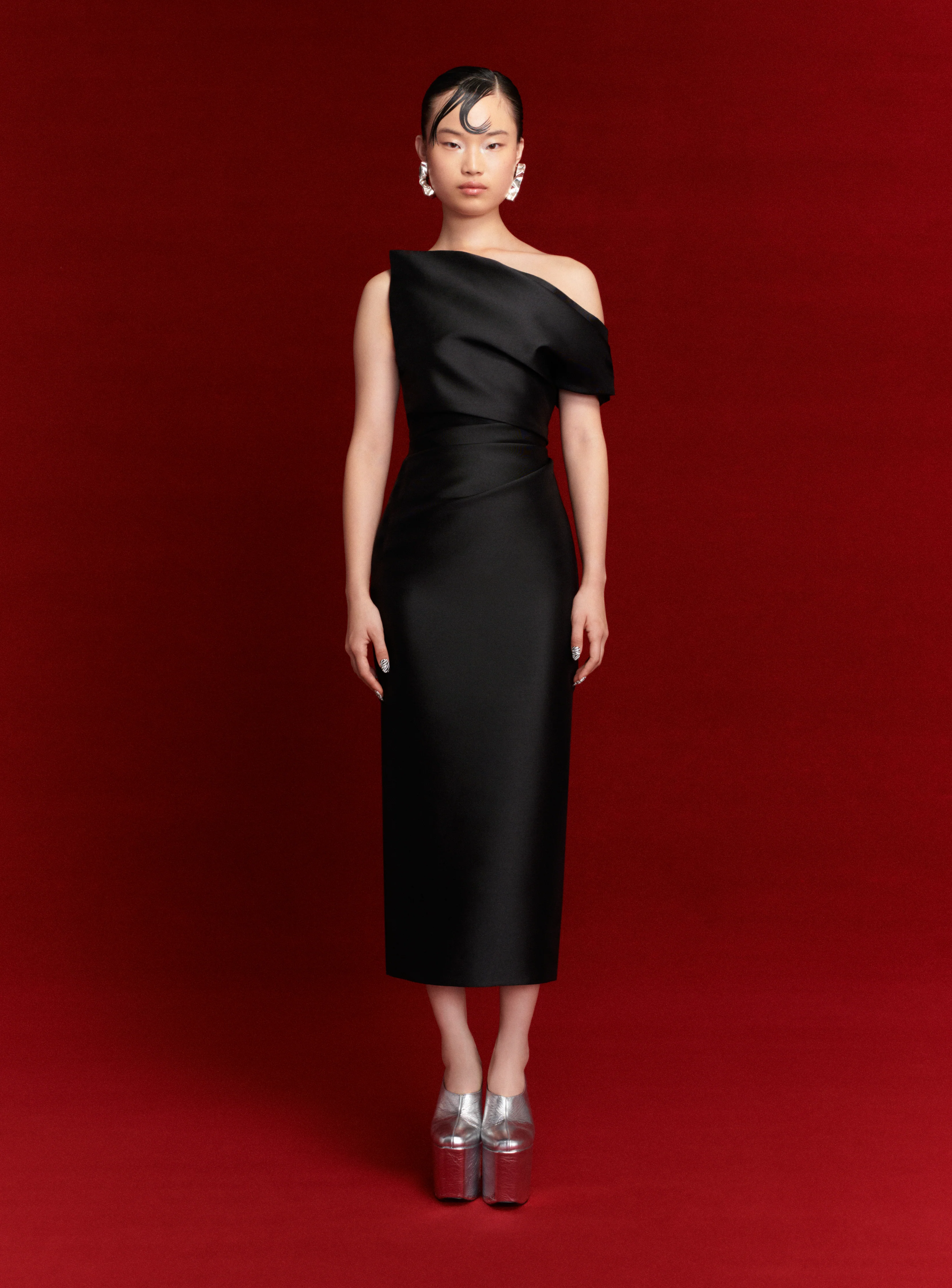 The Ellison Midi Dress in Black - Image 4