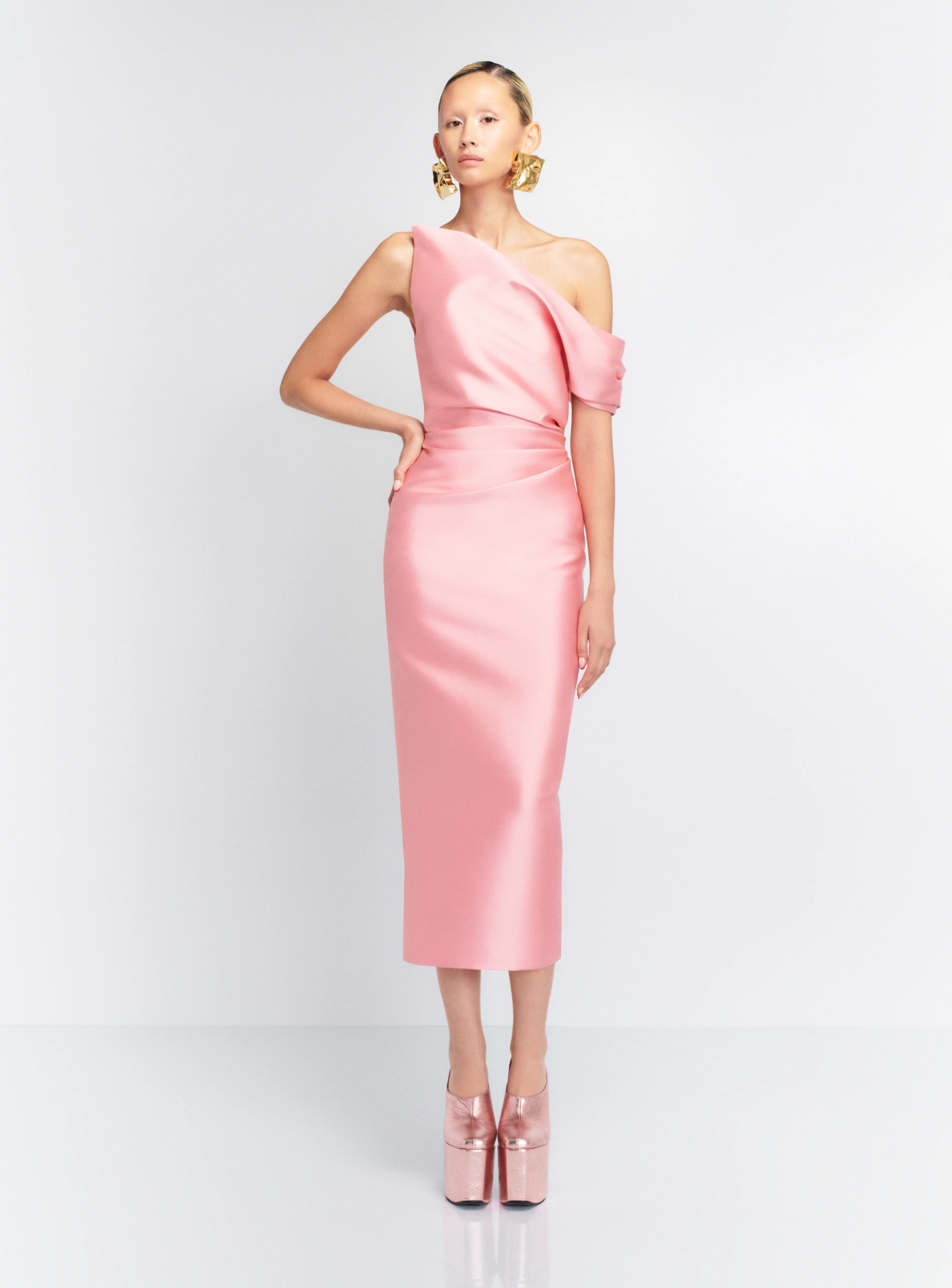 The Ellison Midi Dress in Powder Pink - Image 2