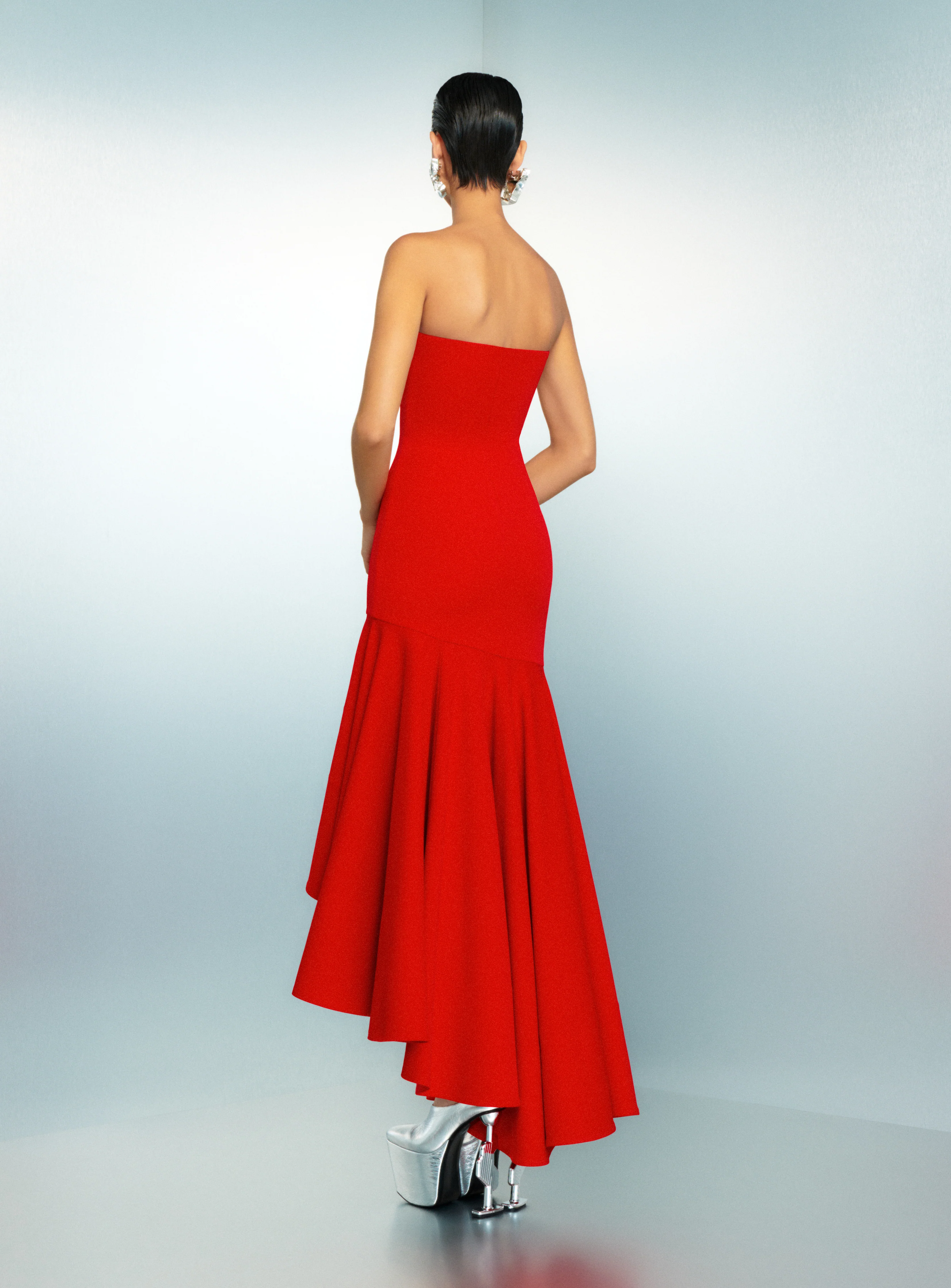The Hani Maxi Dress in Red - Image 3