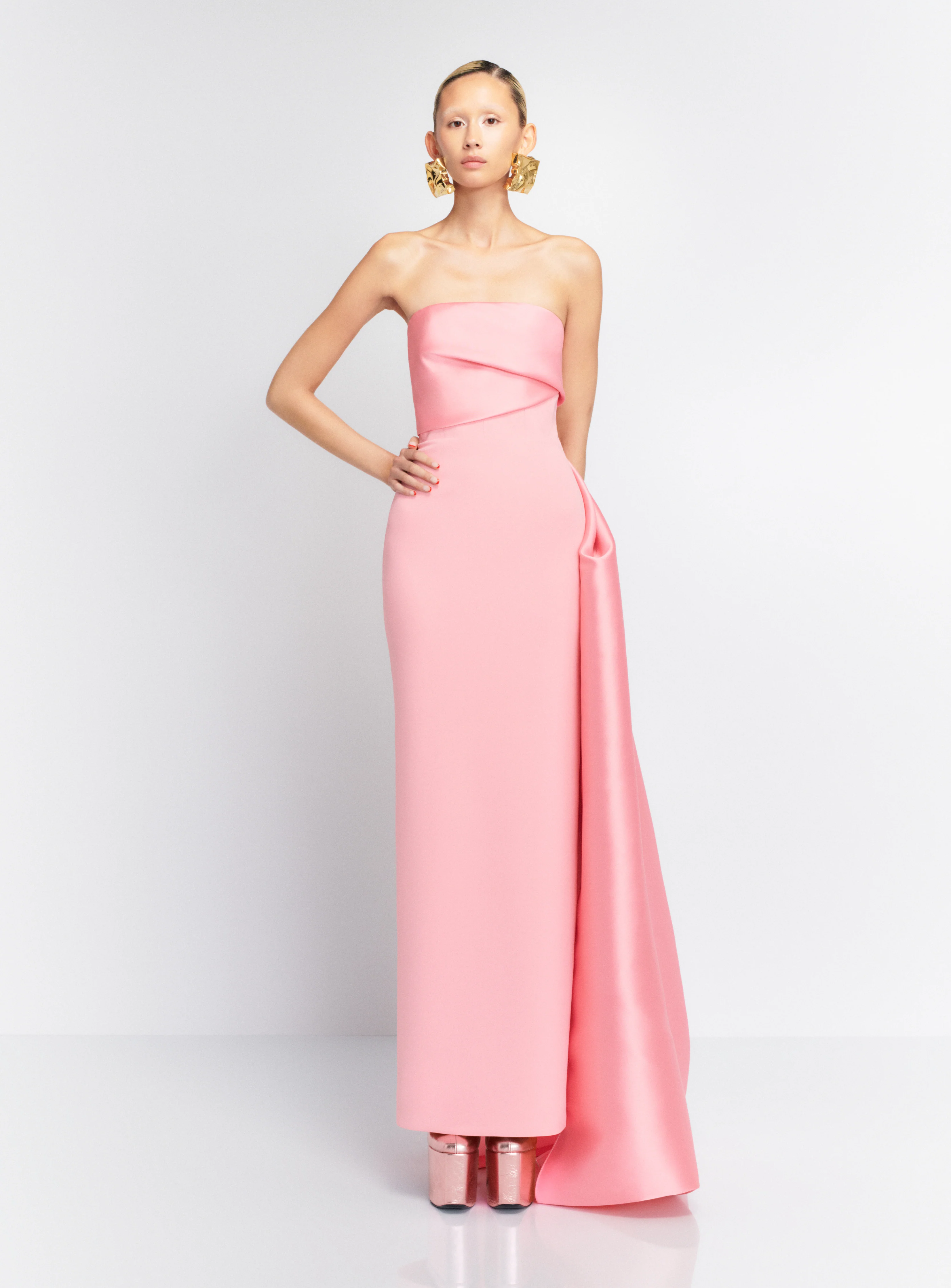 The Kinsley Maxi Dress in Powder Pink