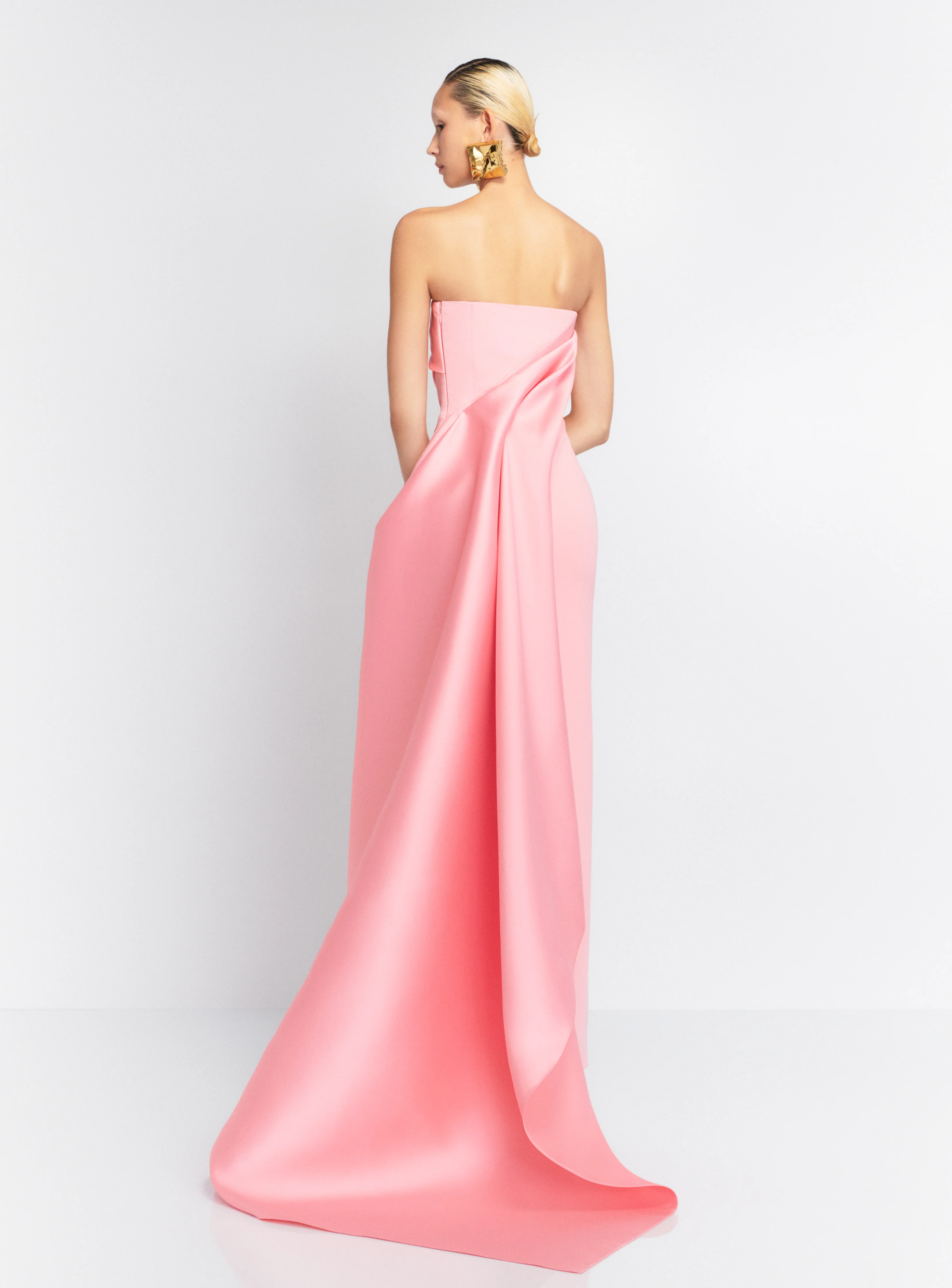 The Kinsley Maxi Dress in Powder Pink - Image 2