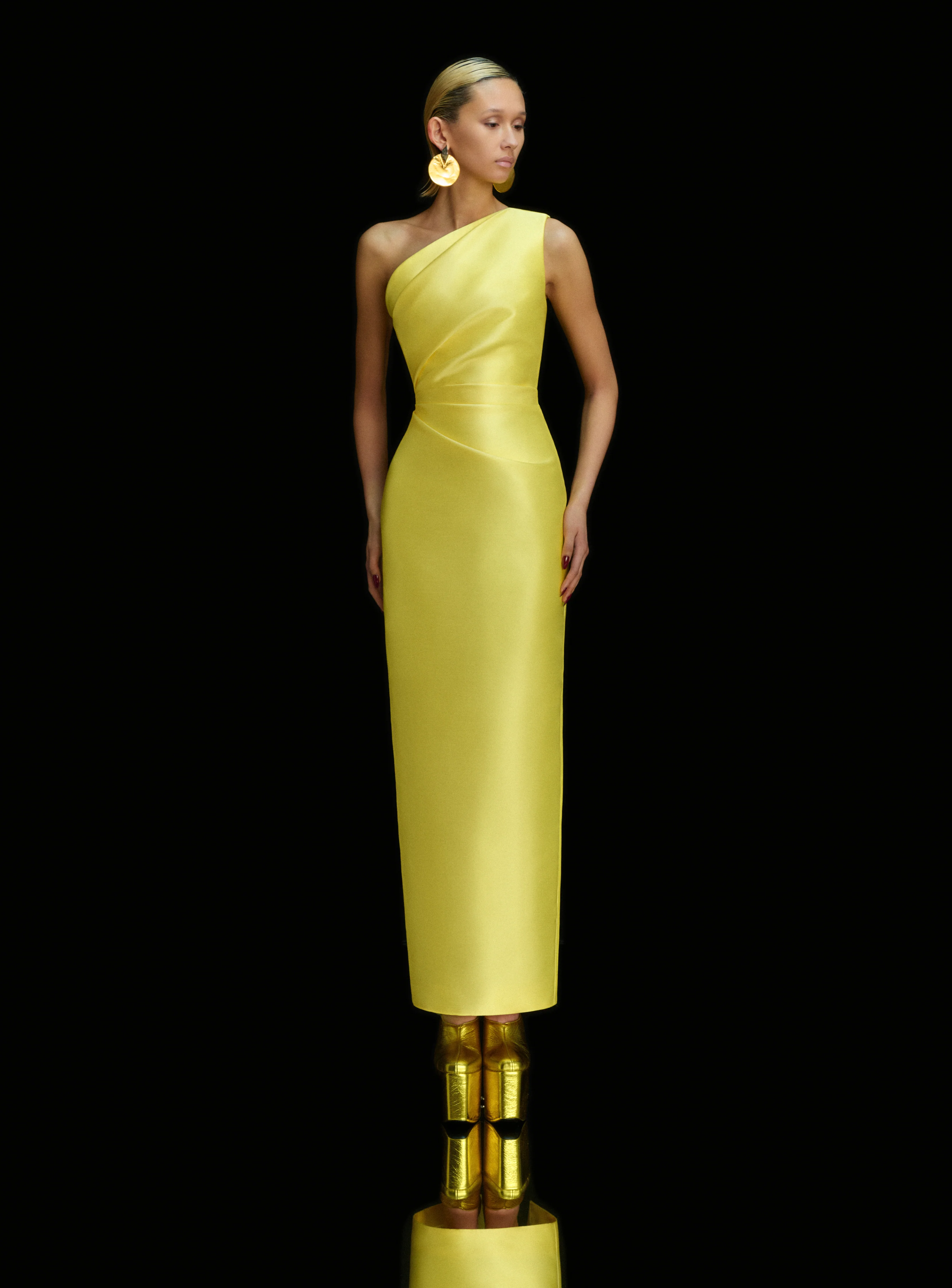 The Kira Maxi Dress in Lemon - Image 2