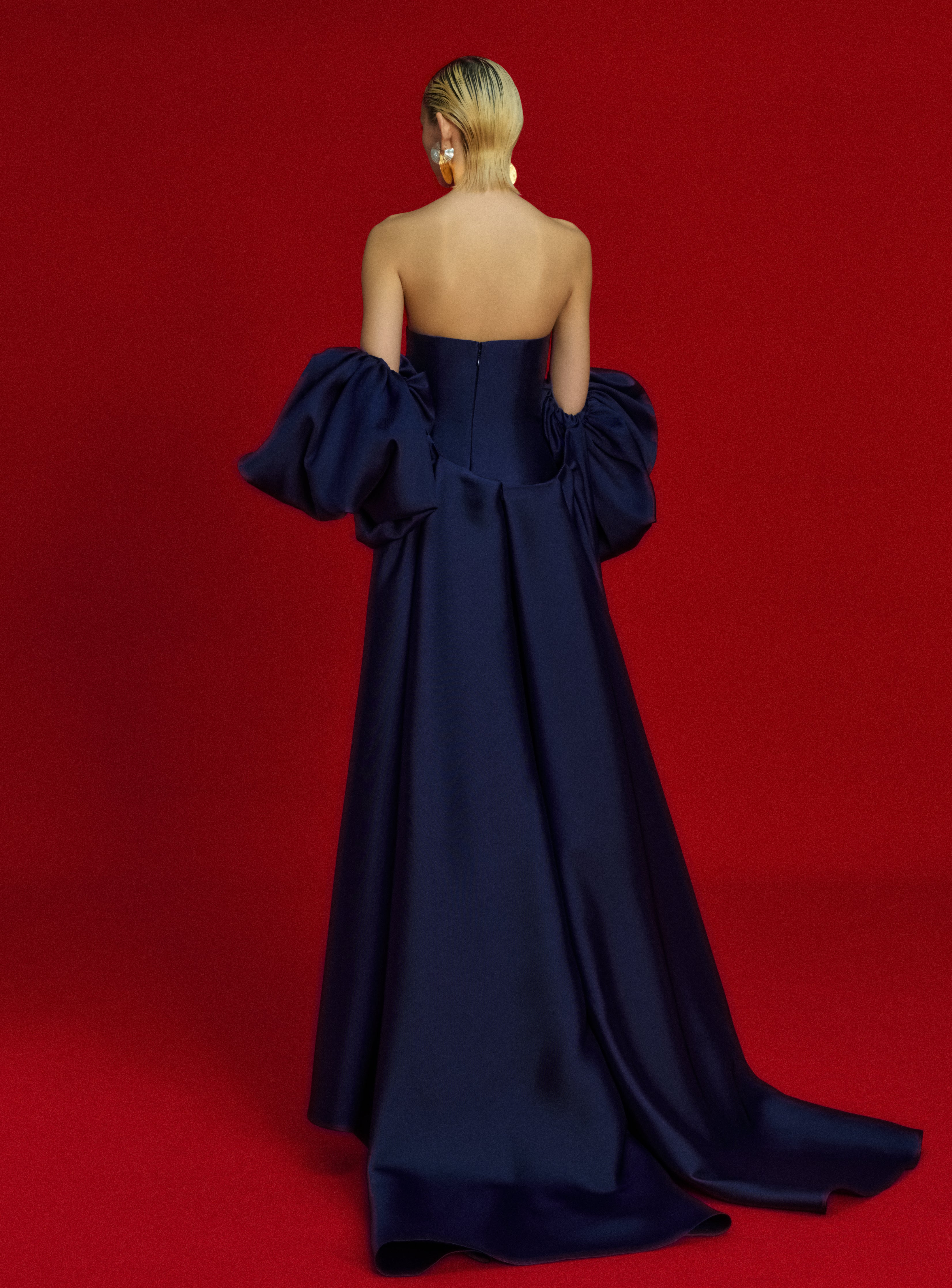 The Lea Maxi Dress in Navy - Image 3