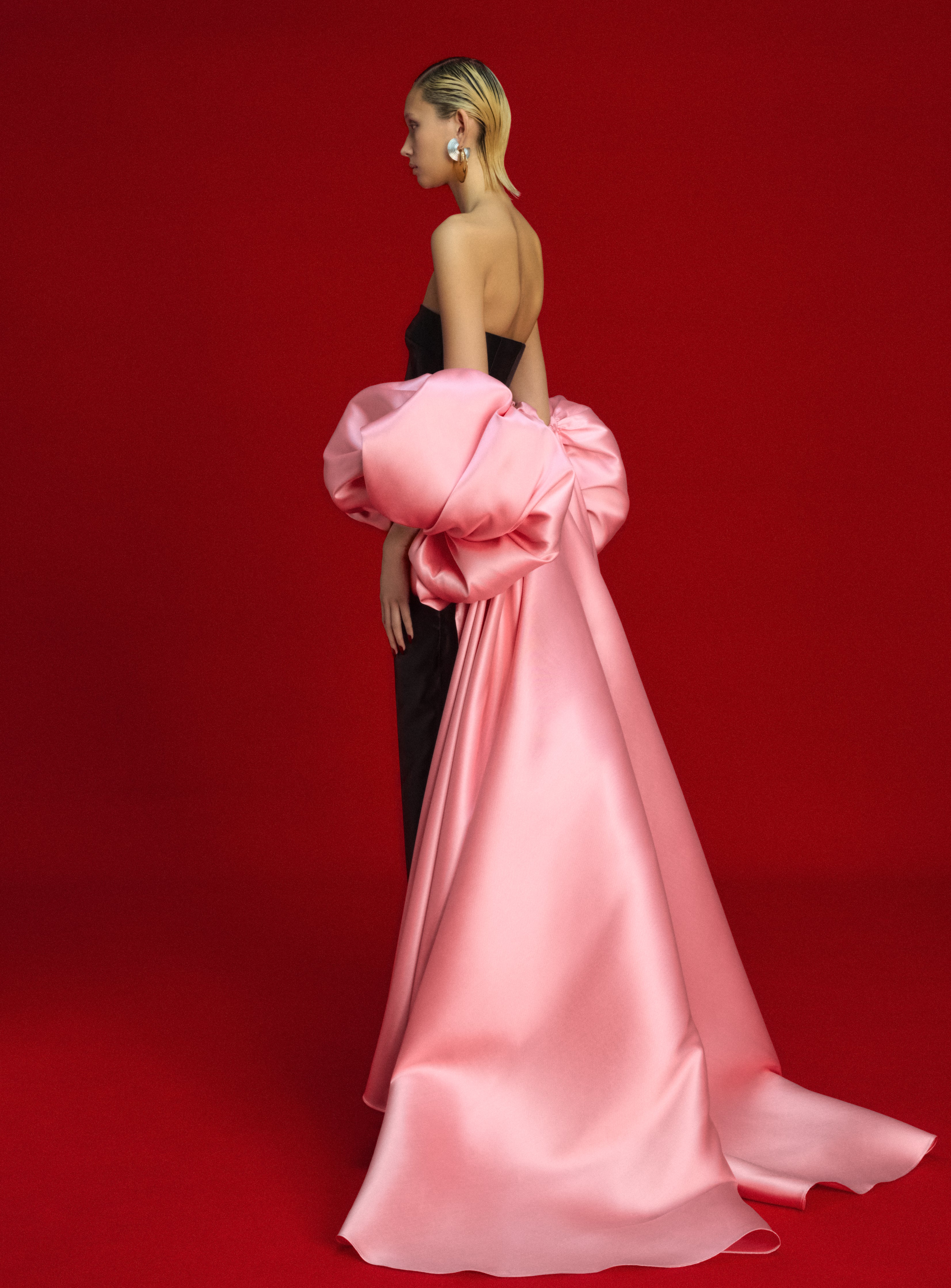 The Lea Maxi Dress in Soft Pink and Black - Image 2