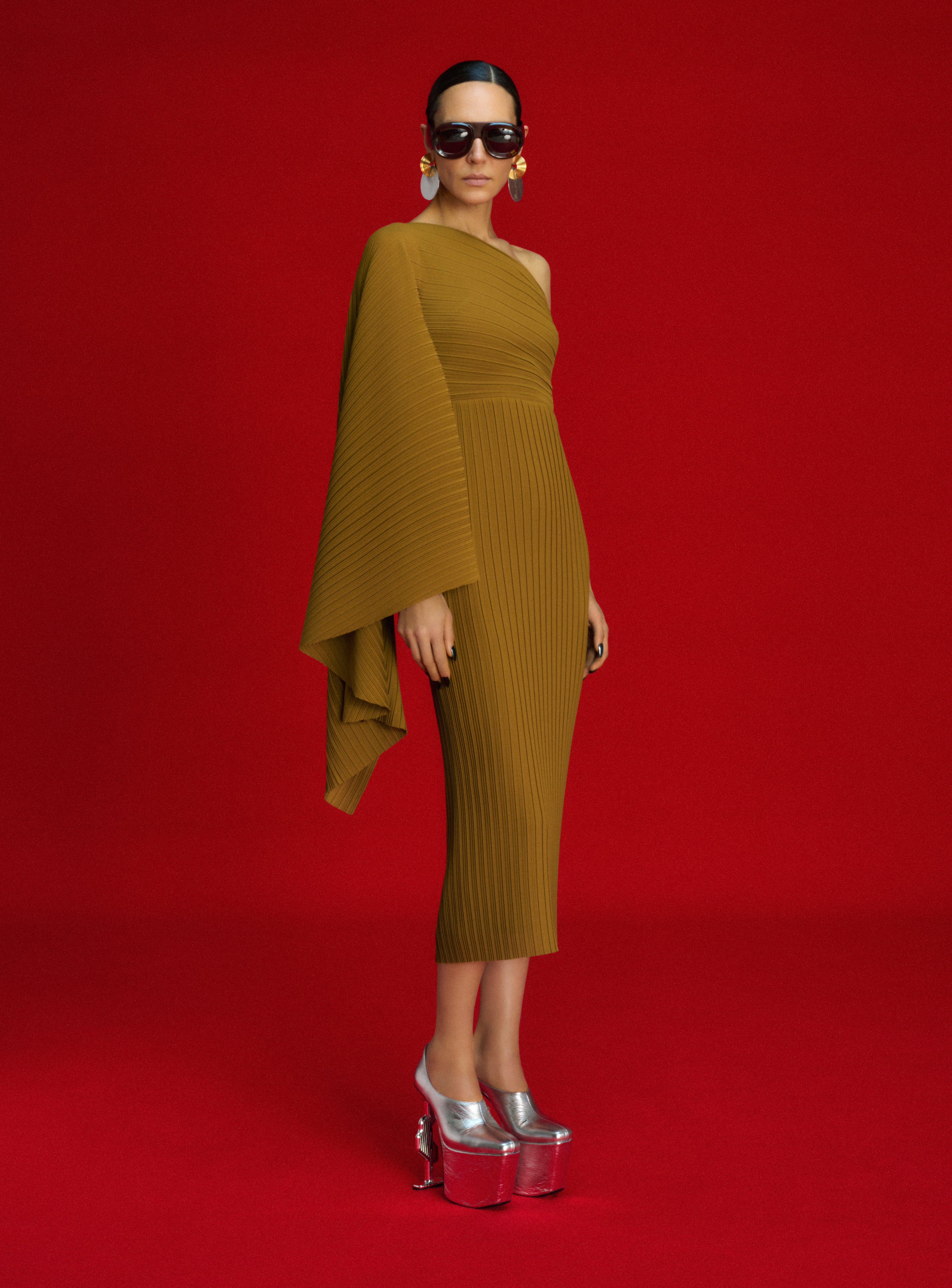 The Lenna Midi Dress in Gold