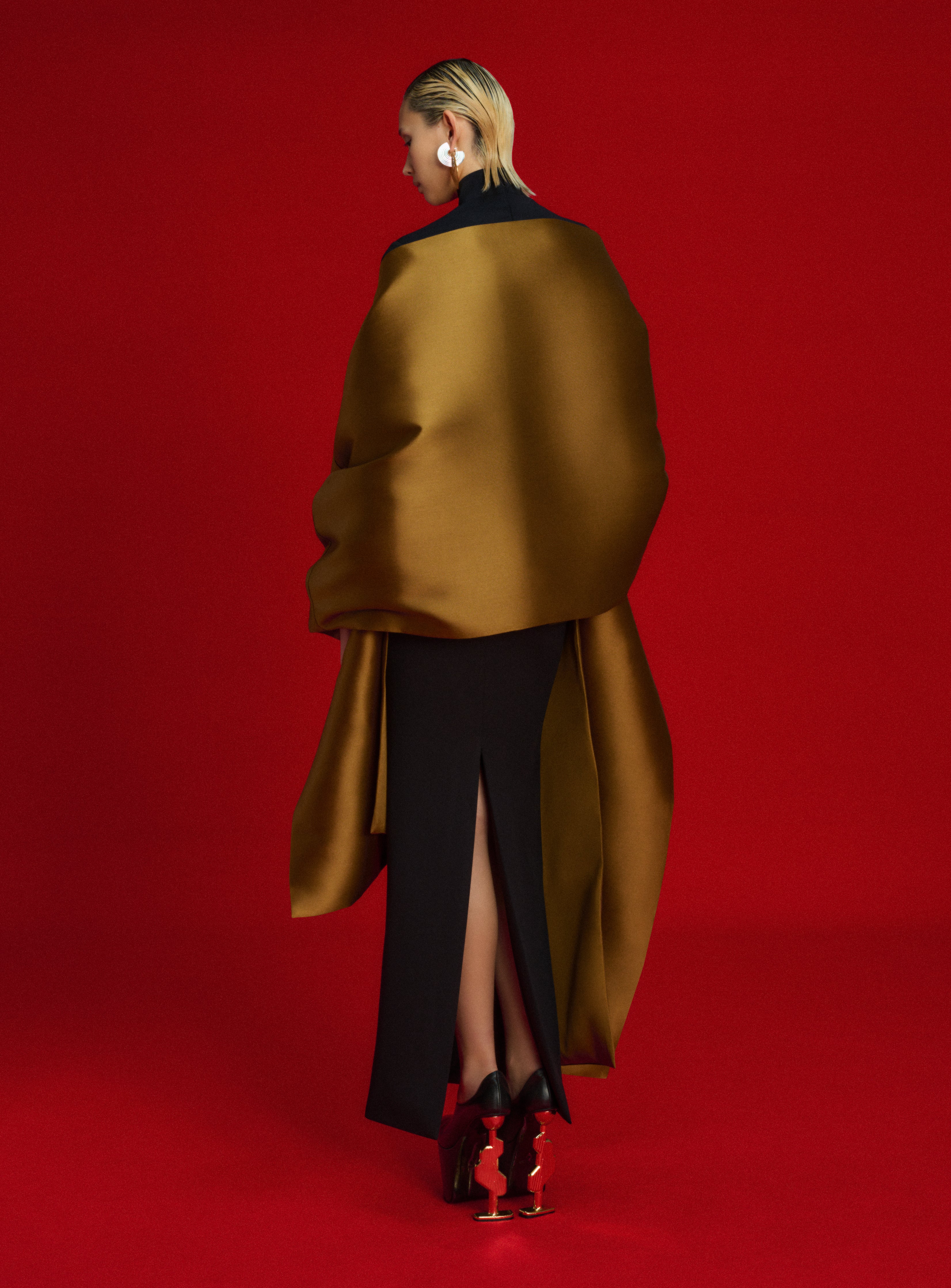 The Lyana Maxi Dress in Gold and Black - Image 3