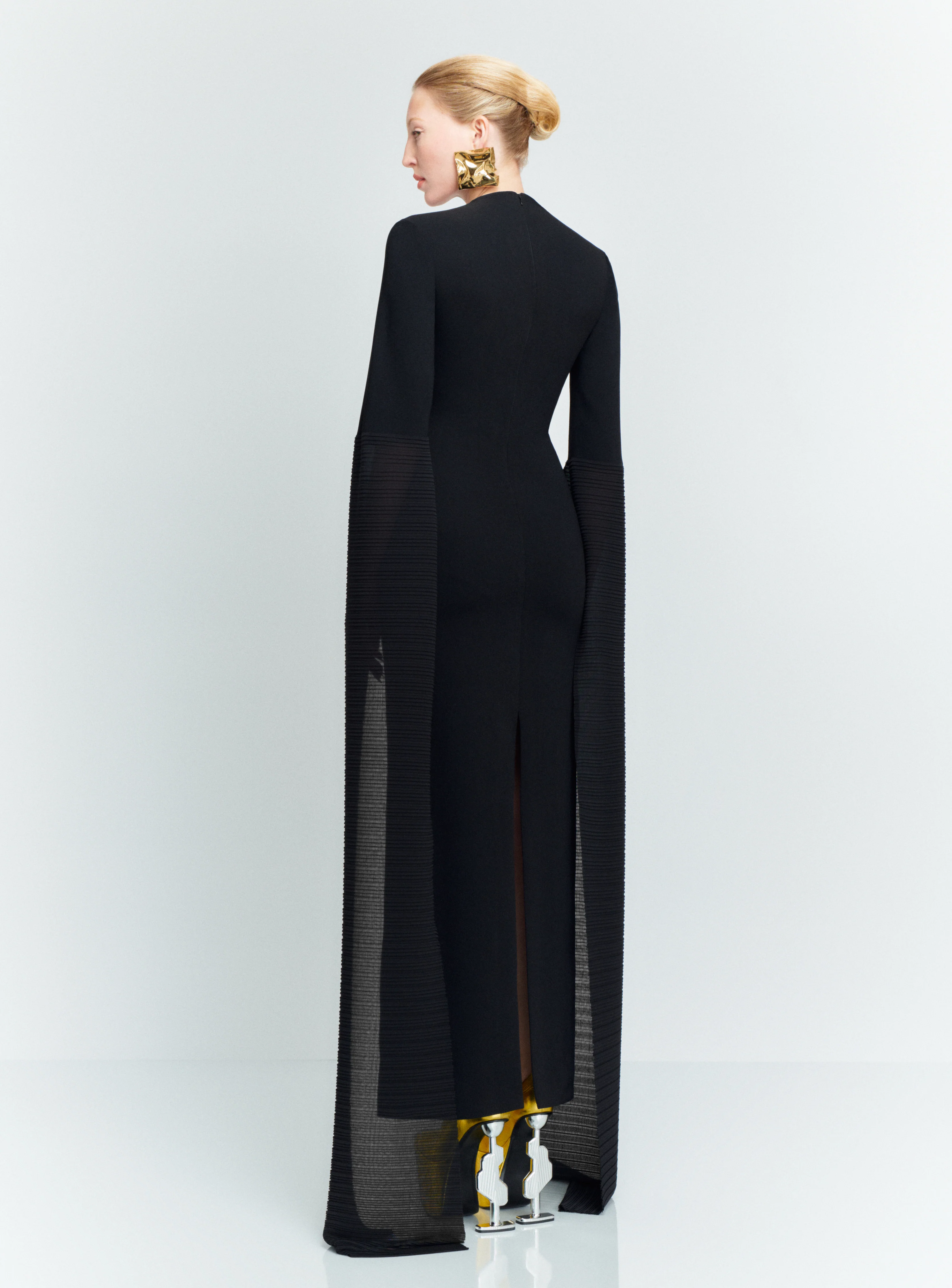 The Naomi Maxi Dress in Black - Image 4