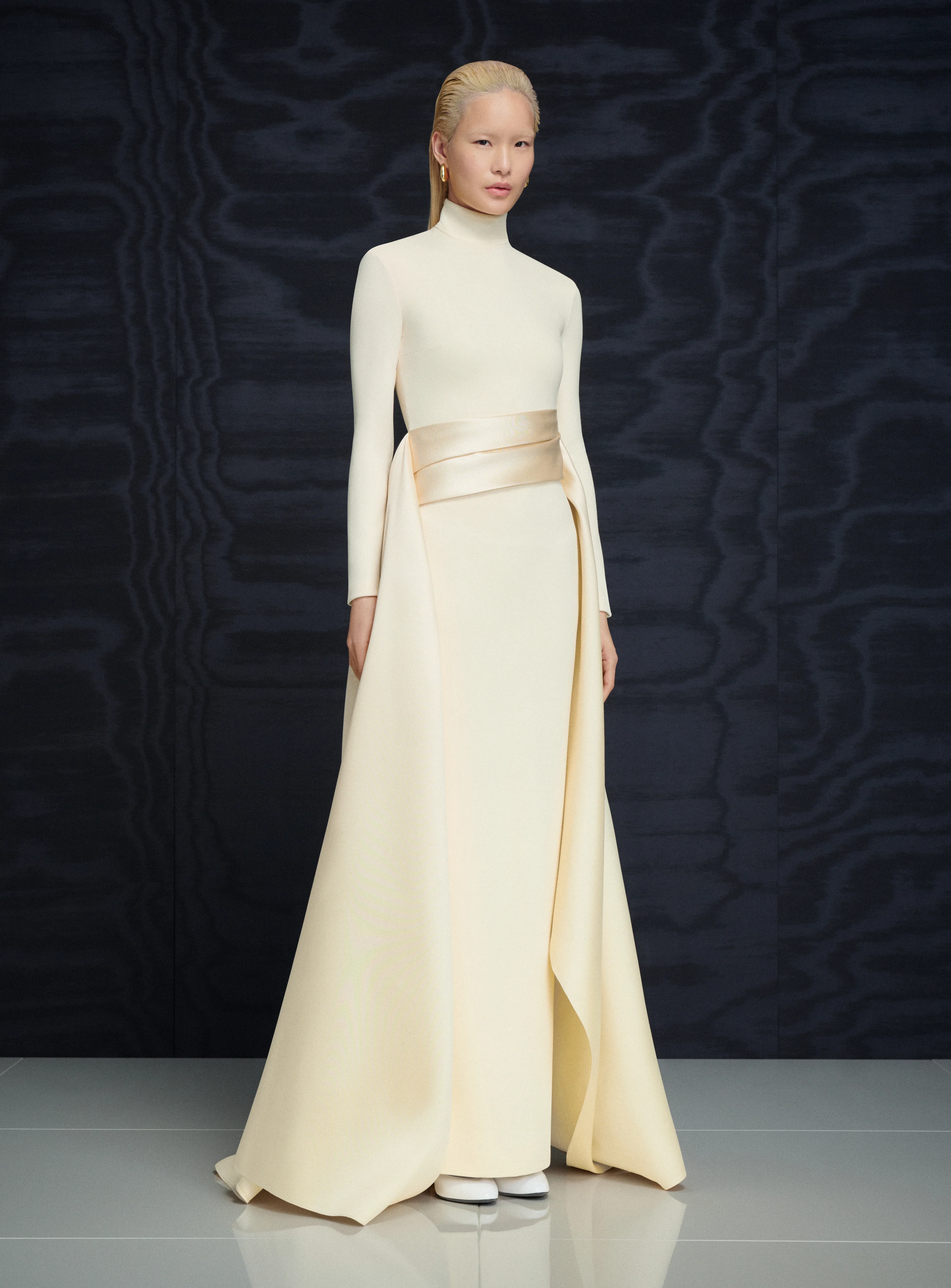 The Olivia Maxi Dress in Pearl