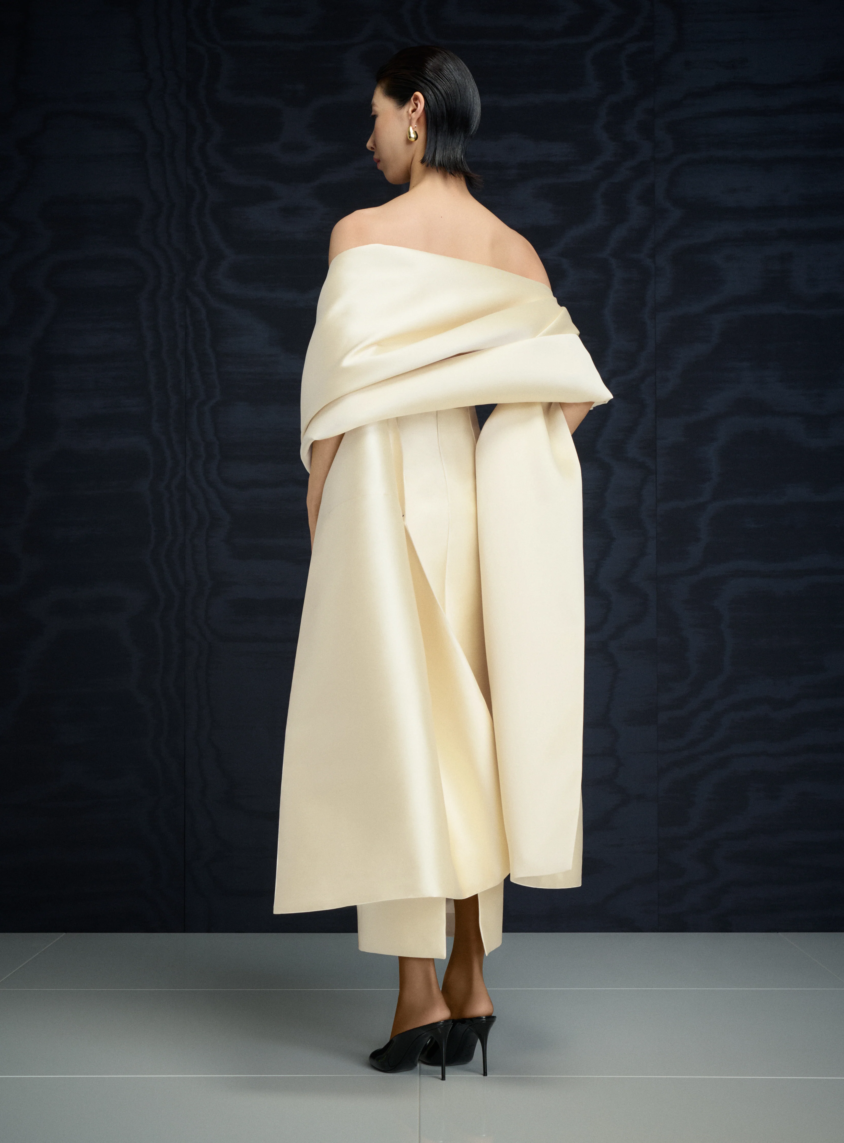 The Renee Midaxi Dress in Pearl - Image 3