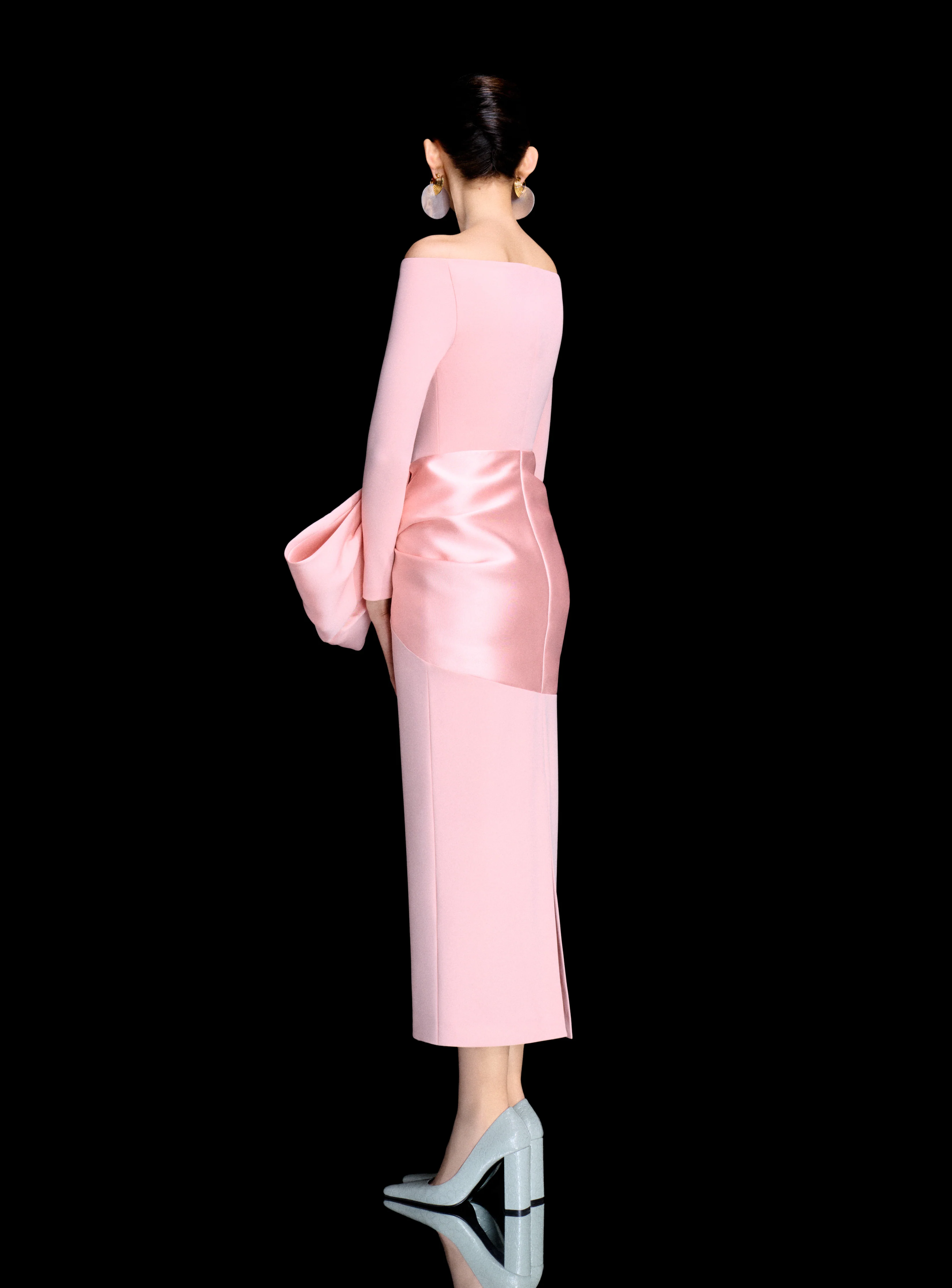 The Rhianne Midaxi Dress in Camellia Pink - Image 2