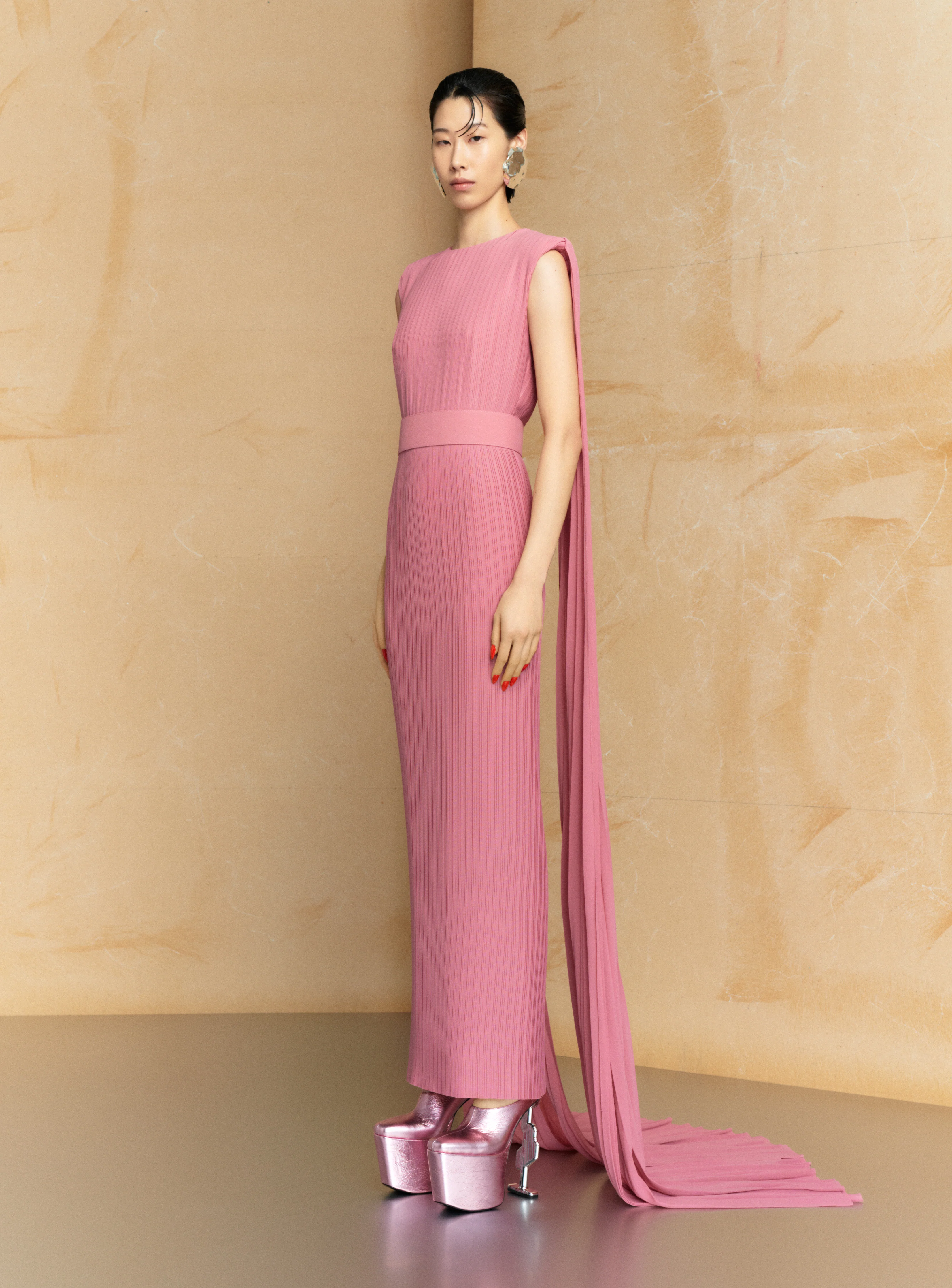 The Tavia Maxi Dress in Peony Pink - Image 2